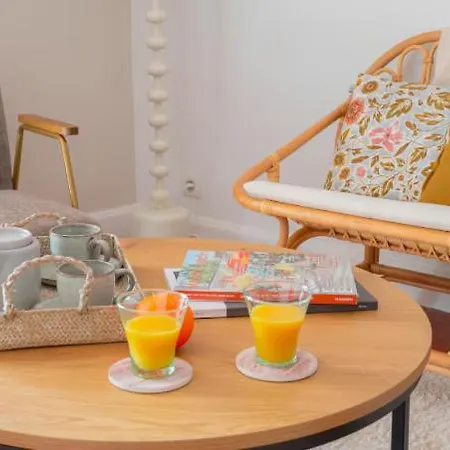 Deux Avec Terrasse Dans Le Centre D'aix En Provence Apartamento *